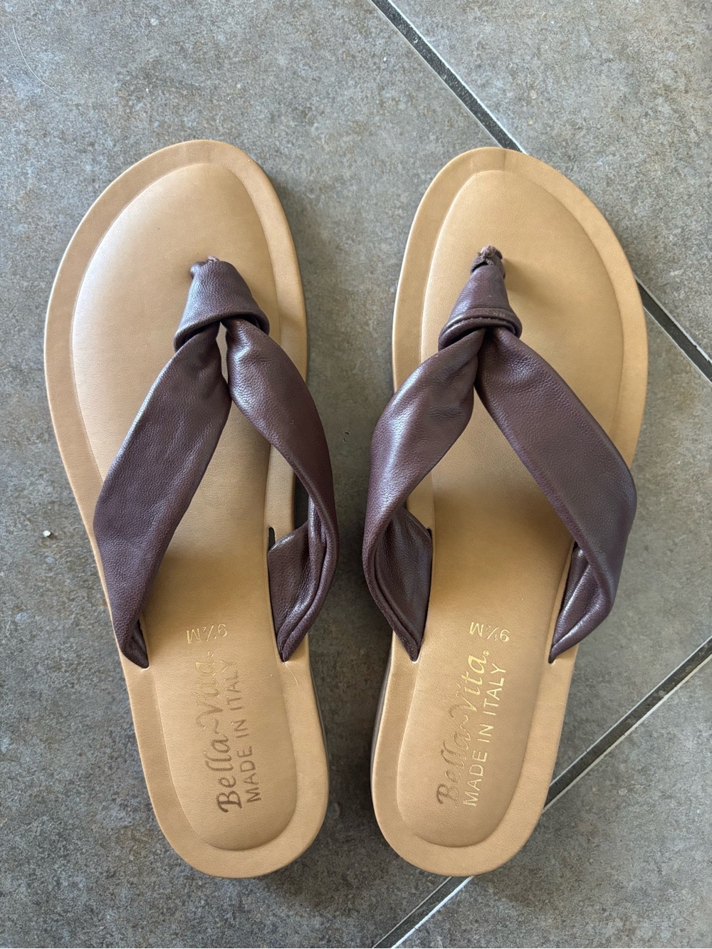 Bella Vita Brown Twist-Front Leather Sandals with Tan Footbed